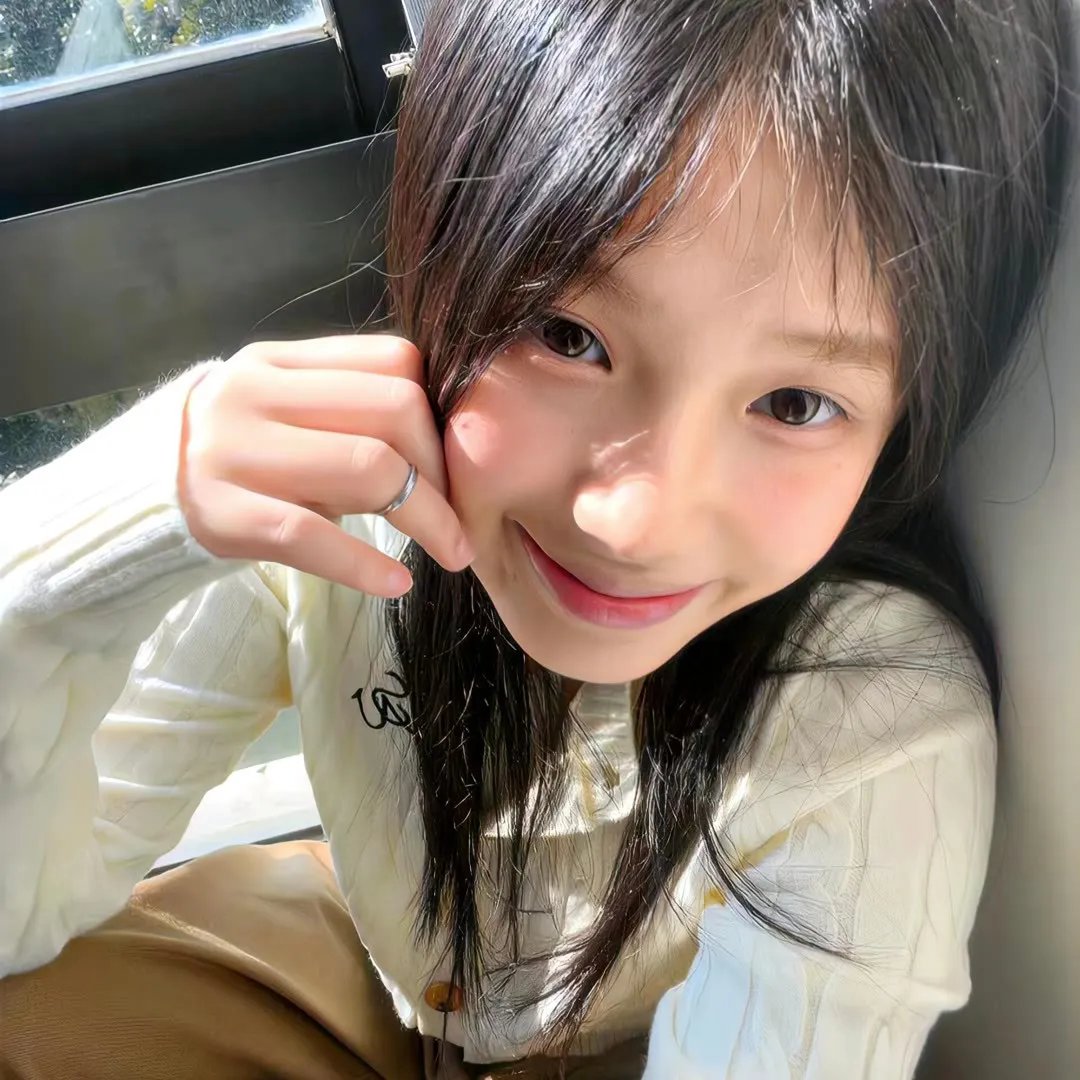 大象女王 海报